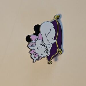 Disney Sweet Dreams Marie Pin